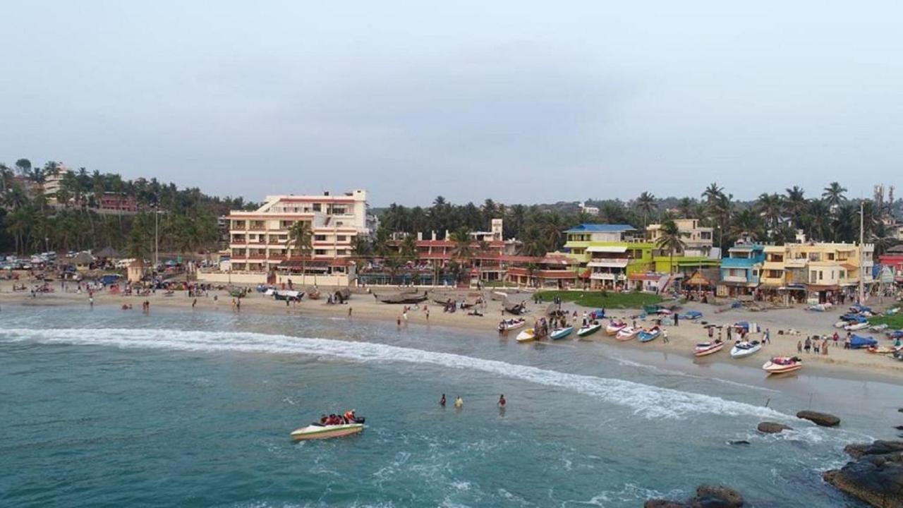 Seaface Beach Resort Kovalam Exterior photo